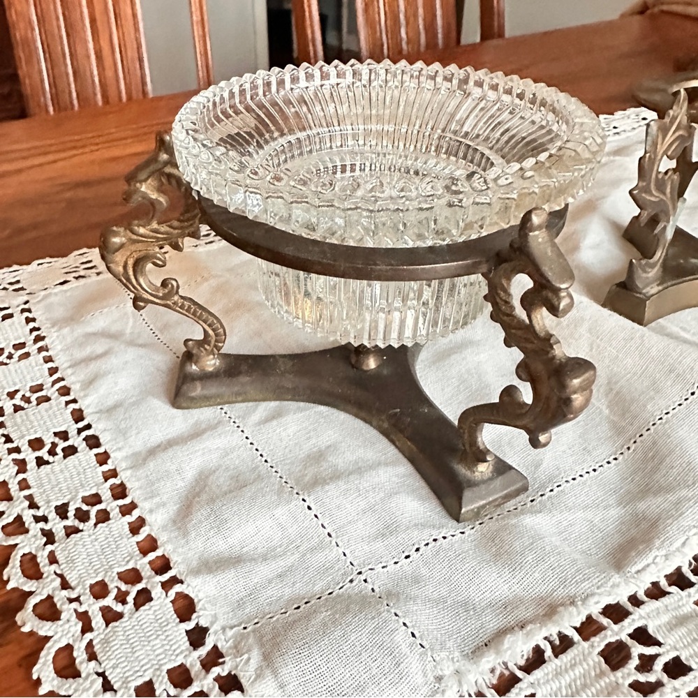 Vintage brass Candle Holders and one glass holder - Picture 12 of 12